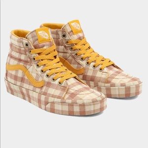 RETRO PREP SK8-HI SHOES IN MULTI PLAID